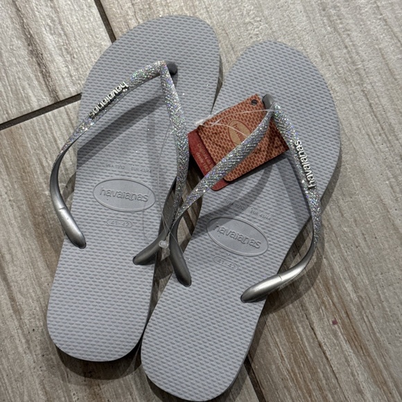 Havaianas Women's Silver Glitter Flip Flop Sandal Size 41-42 - Picture 1 of 6